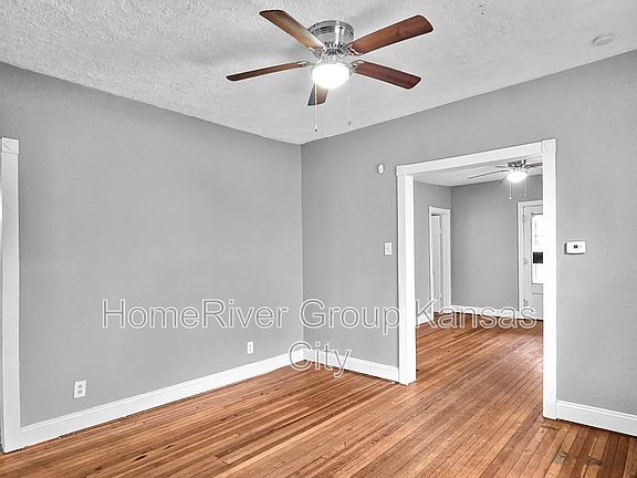 5th image of 1110 E Gudgell Ave