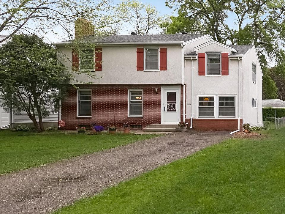 1st image of 4328 17th Ave S