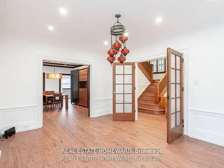 56 Oakwood Ave — Photo 10