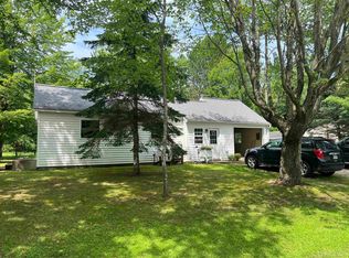 4728 17th Rd, Escanaba, MI 49829