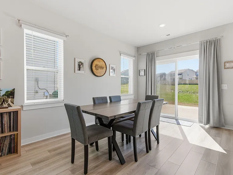 277 Casper Dr — Photo 20