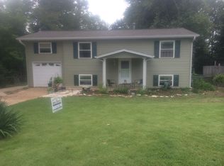 519 Harvest Dr, Saint Charles, MO 63304