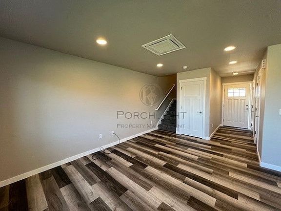 5th image of 612 Mead Ave #C