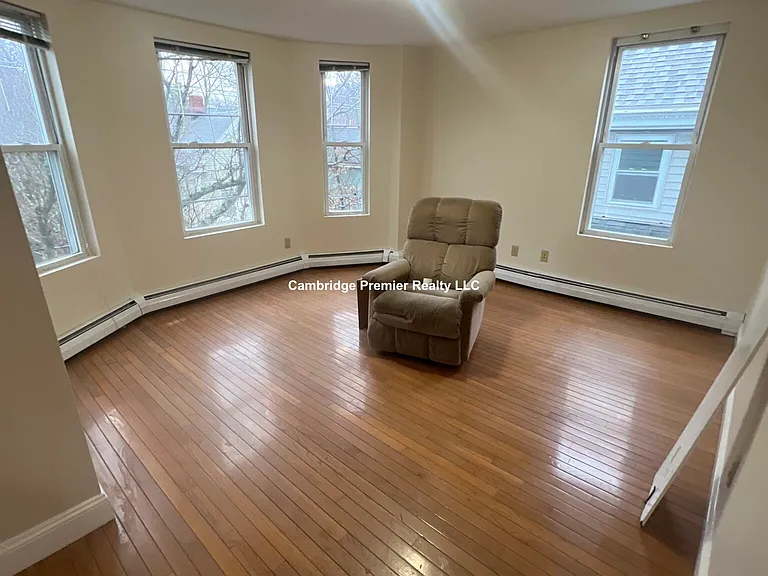 279 Pearl St #2L — Photo 8