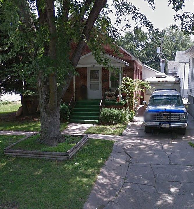 2nd image of 224 N 4th St