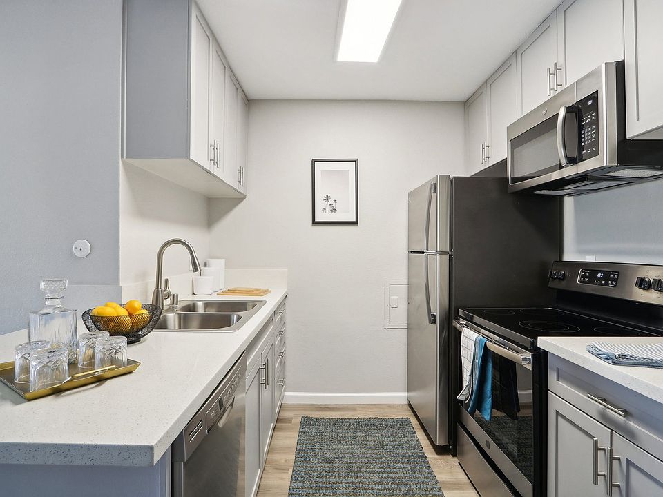 1st image of 15454 Sherman Way #2101