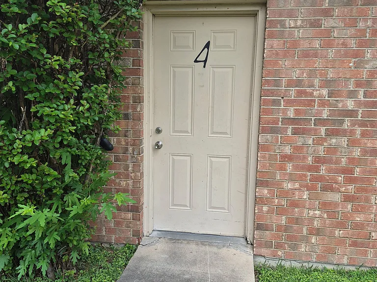 3951 N Garland Ave #4 — Photo 11