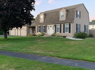 81 Lord Ter N, Chicopee, MA 01020