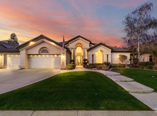 11410 Hyde Park Dr, Bakersfield, CA 93311