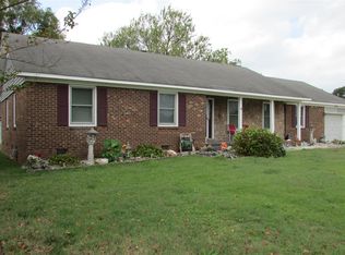 232 Old Farm Rd, Fayetteville, NC 28314