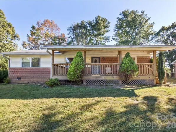13 Looking Glass Ln, Asheville, NC 28805