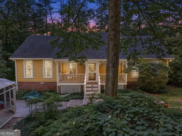 724 Clarke Trl, Dacula, GA 30019