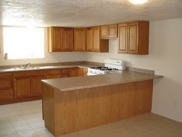 2nd image of 2152 La Vega Dr SW