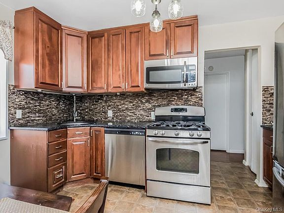 3rd image of 11 Balint Drive #645
