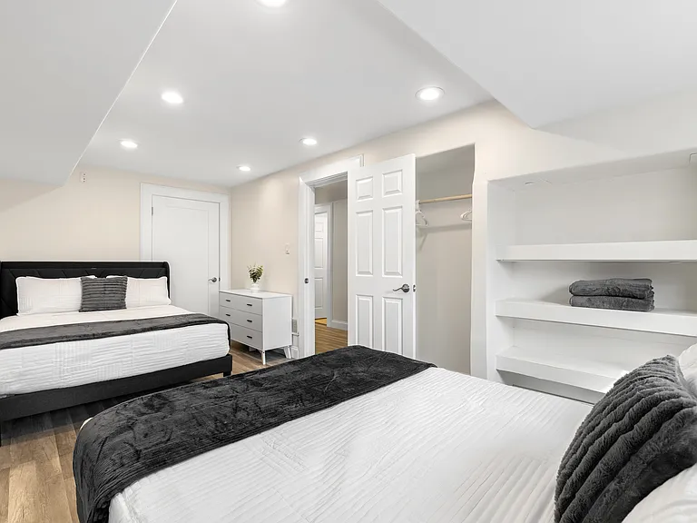8614 Lakeview Ave — Photo 4