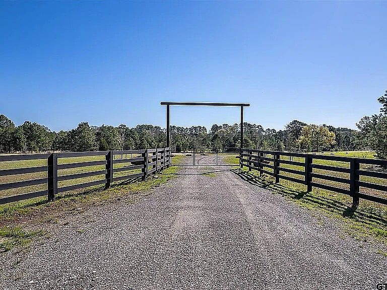 1st image of 2574 N County Road 222