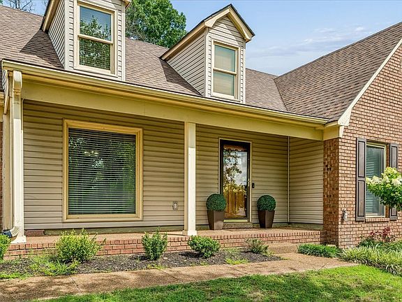 5th image of 2309 Hickory Path Dr