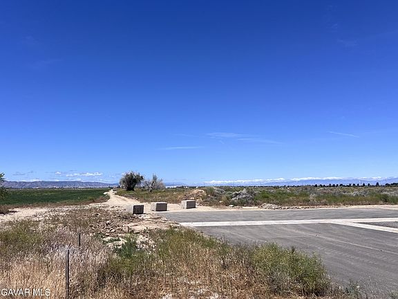 3rd image of 0 W Avenue L8