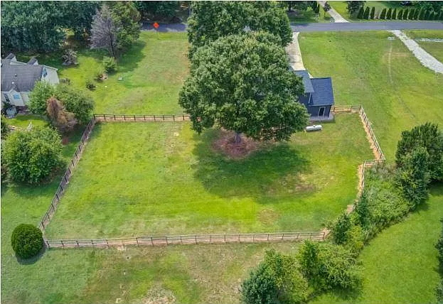 2565 Oakes Plantation Dr — Photo 46