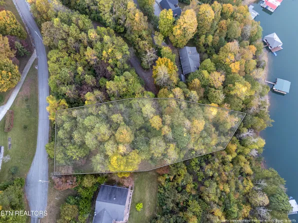 Shanghai Way Ln, La Follette, TN 37766