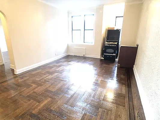 Rented by BRICK & GALO REALTY CORP | media 13