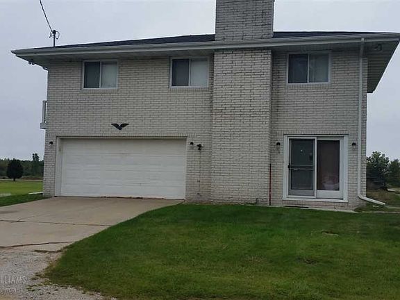 2nd image of 2760 Taylor Dr