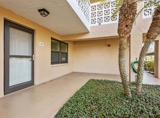 5085 1st St NE APT 140, Saint Petersburg, FL 33703