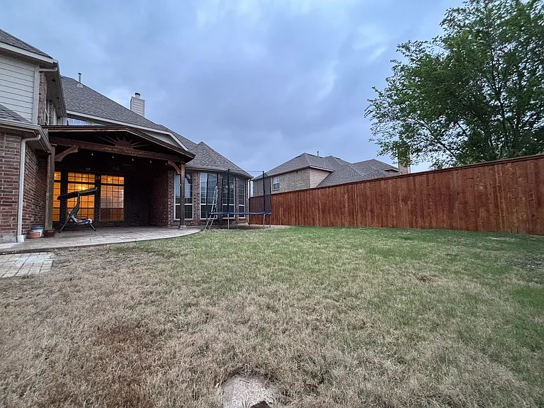7812 Edgeglen Trl — Photo 33
