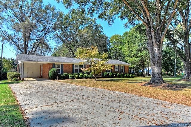1st image of 4620 Craigwood Dr
