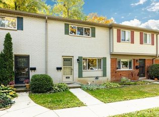 3156 Williamsburg Rd, Ann Arbor, MI 48108