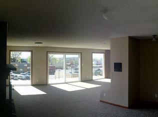 214 Maple St APT A, Bonner Springs, KS 66012