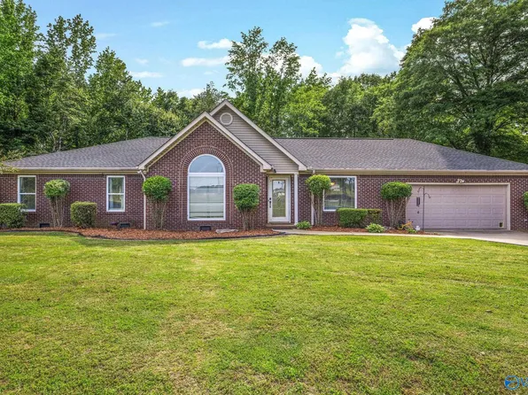684 County Road 88, Trinity, AL 35673