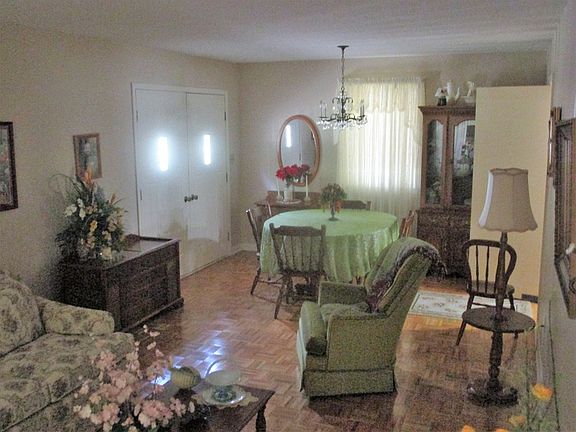 5th image of 139 Julie St