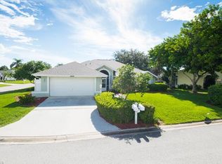 22614 Island Lakes Dr, Estero, FL 33928