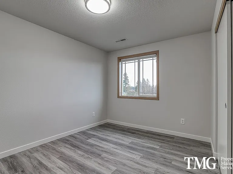 3708 NE 98th St — Photo 18