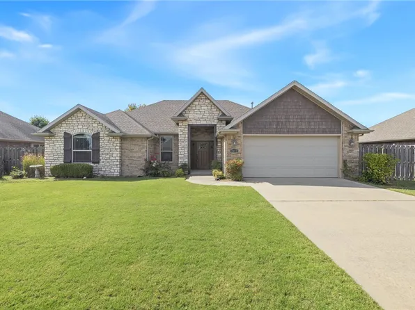 2915 Raven Ln, Fayetteville, AR 72704