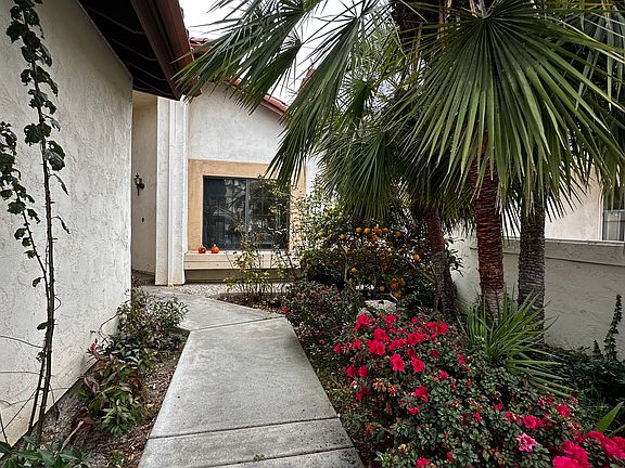 2nd image of 4055 Caminito Cassis