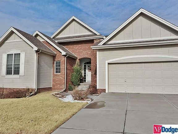 3rd image of 2612 Fairview St
