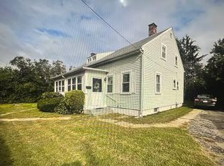 234 Providence St #1, West Warwick, RI 02893