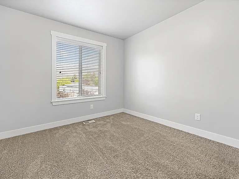 2444 N 200 E #2444 — Photo 14