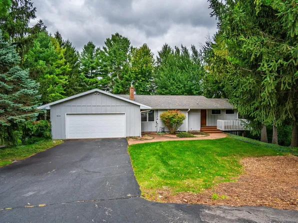 W5734 Thistledown DRIVE, La Crosse, WI 54601