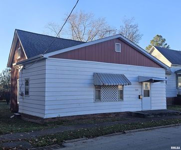 905 S Ledford St, Harrisburg, IL, 62946