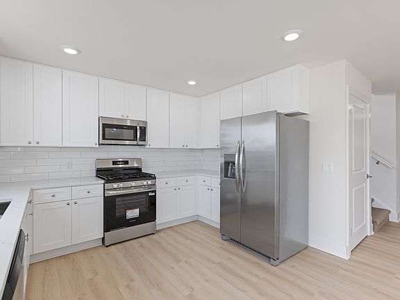 7th image of this home
