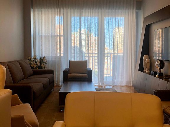 3rd image of 50 Oceana Dr W APT 6D