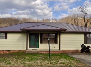 2845 Maple Ln, Huntington, WV 25704