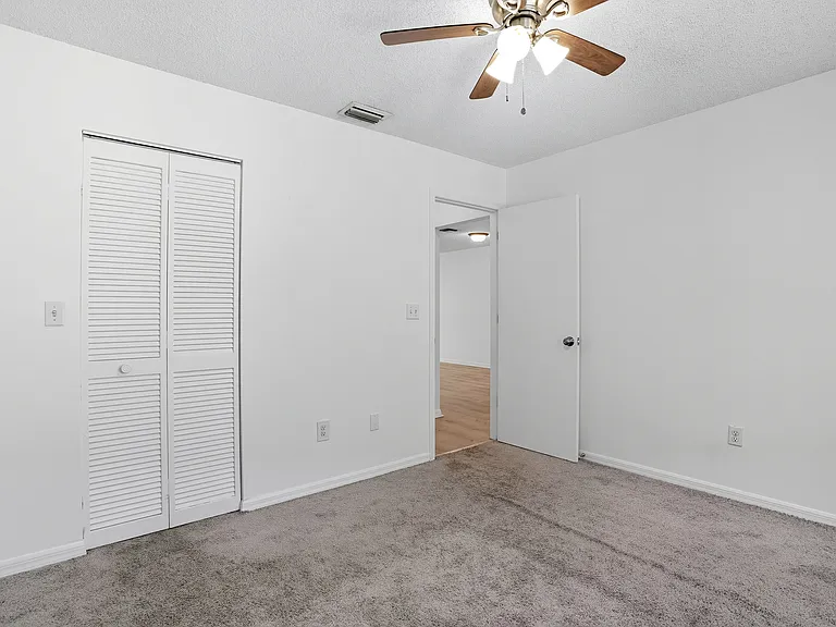 5361 Treetops Dr — Photo 9
