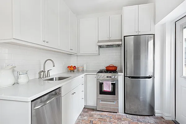 Rented by Owner | media 12