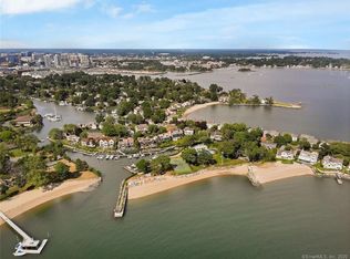 16 Joshua Slocum Dock, Stamford, CT 06902