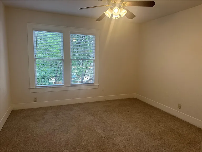 2842 Shoal Crest Ave — Photo 15