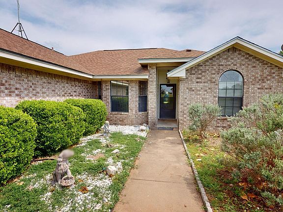 2nd image of 103 Fort Graham Cir